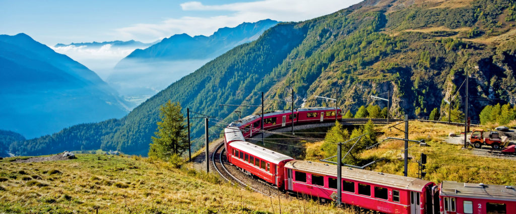 Graubnden, Schweiz. Mit der Bahn von der Alp Grm durch das Pusch