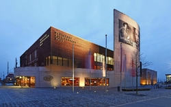 <p><span>Auswandererhaus in Bremerhaven</span></p>