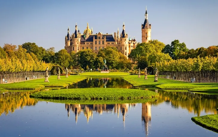 Schwerin mit Seerundfahrt T26