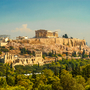 Akropolis von Athen, Griechenland mit Ruinen und antiken Denkmälern im Zentrum der Stadt.