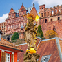 Statue der Madonna mit Kind in der Kornmarkt mit Heidelberger Schloss