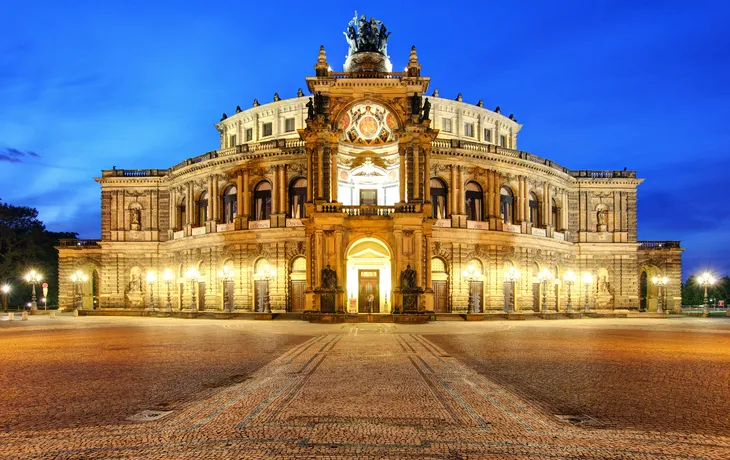 W 27 Dresden Advent mit Semperoper, Frauenkirche 