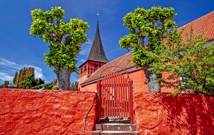 Rote Kirche in Svaneke auf Bornholm, Dänemark